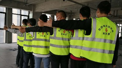 “寶雞500平HPL防靜電地板”拍了拍“未來星并說干的好，驗收通過”