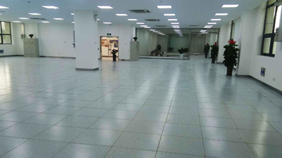 全鋼架空防靜電地板價格是多少？