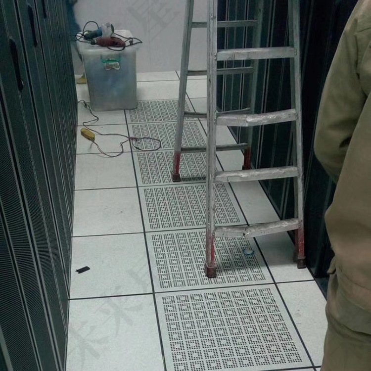 西安通風防靜電地板