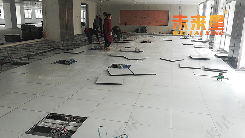 學校防靜電架空地板