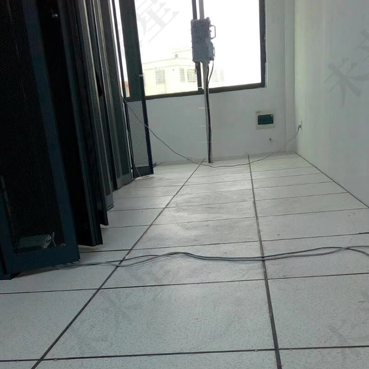 全鋼架空防靜電地板